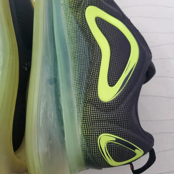 Nike Youth Air Max 720 Retro Future Size 7Y Black Volt Crimson Shoes AQ3196-005 - Picture 10 of 16